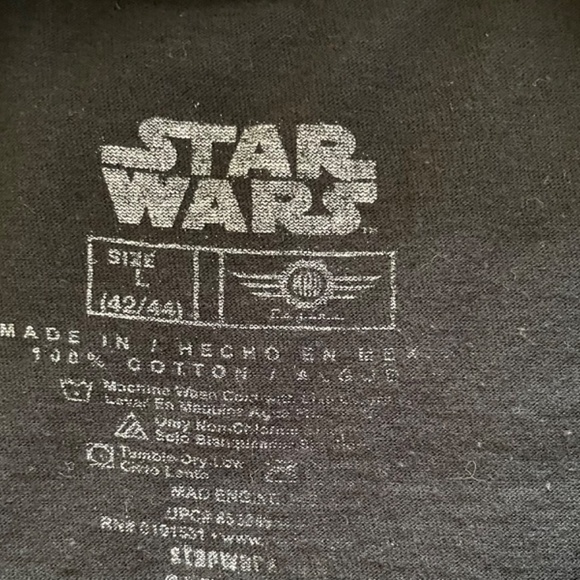 Star Wars T-shirt Dart Vader Men’s Size L (42-44) Black slightly distressed - Picture 3 of 3